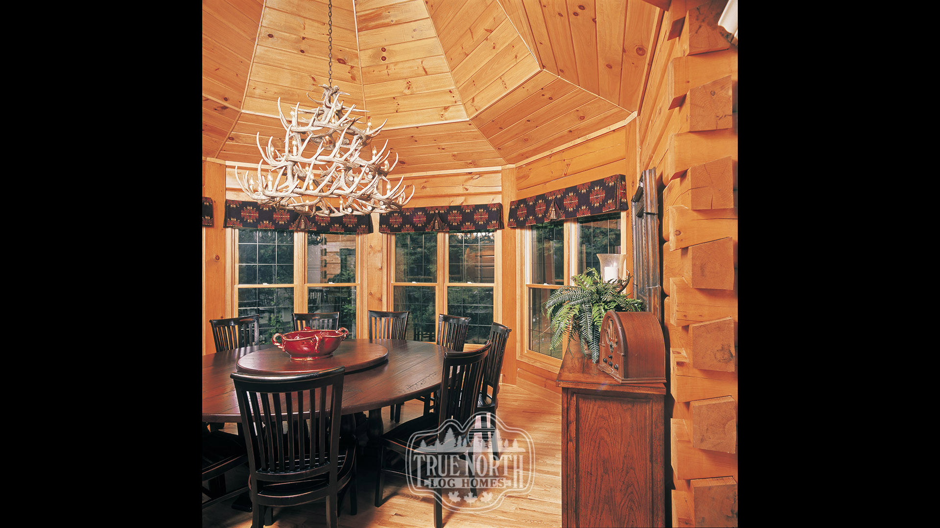 Citadel 4 dining room