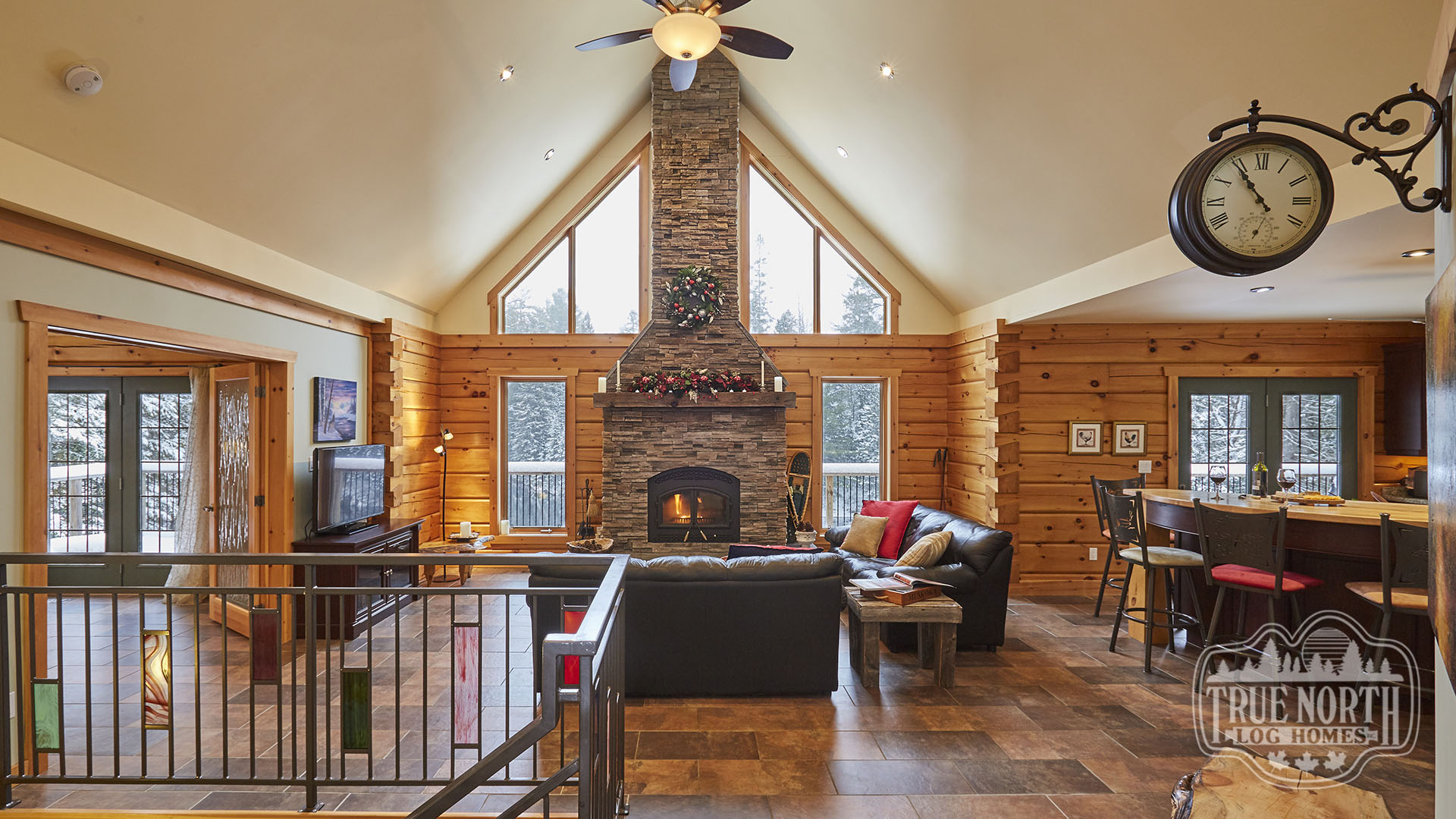 Klondike 5 living room