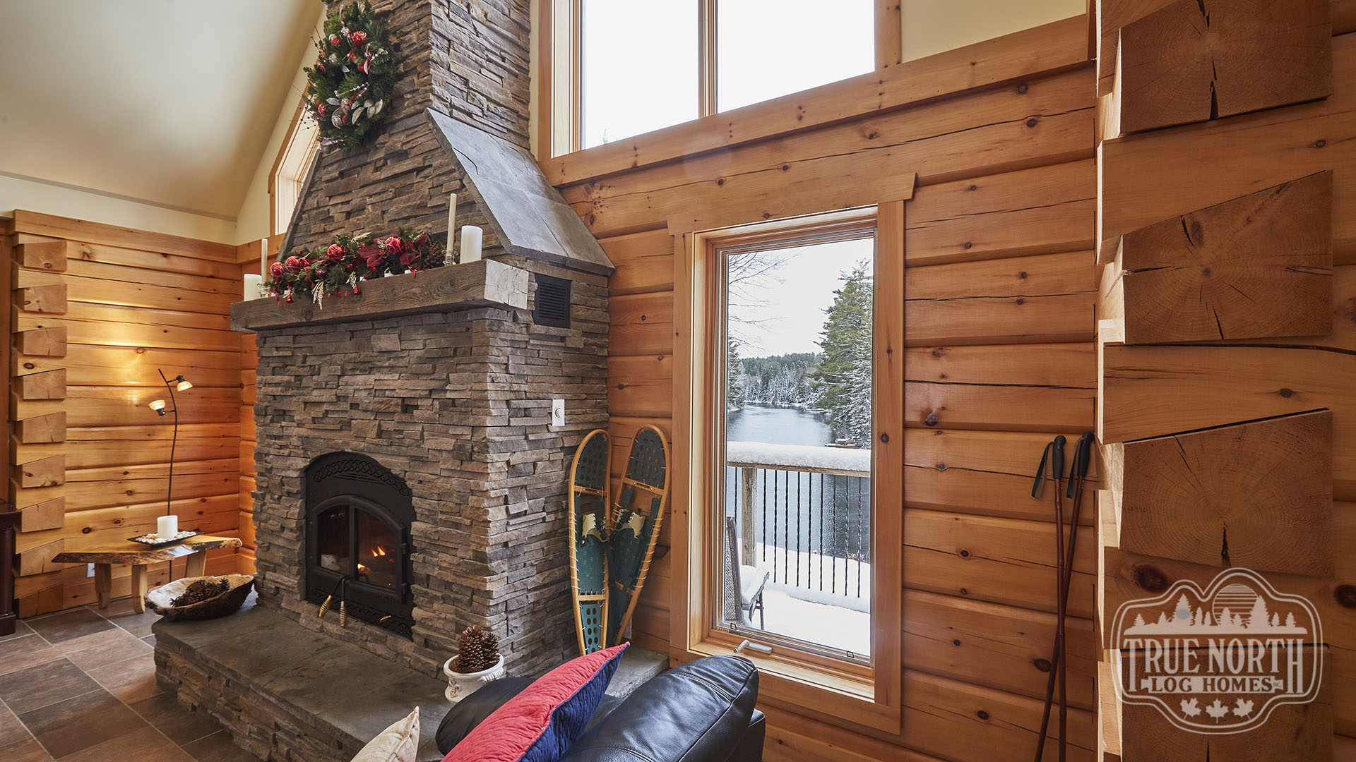 Klondike 5 living room