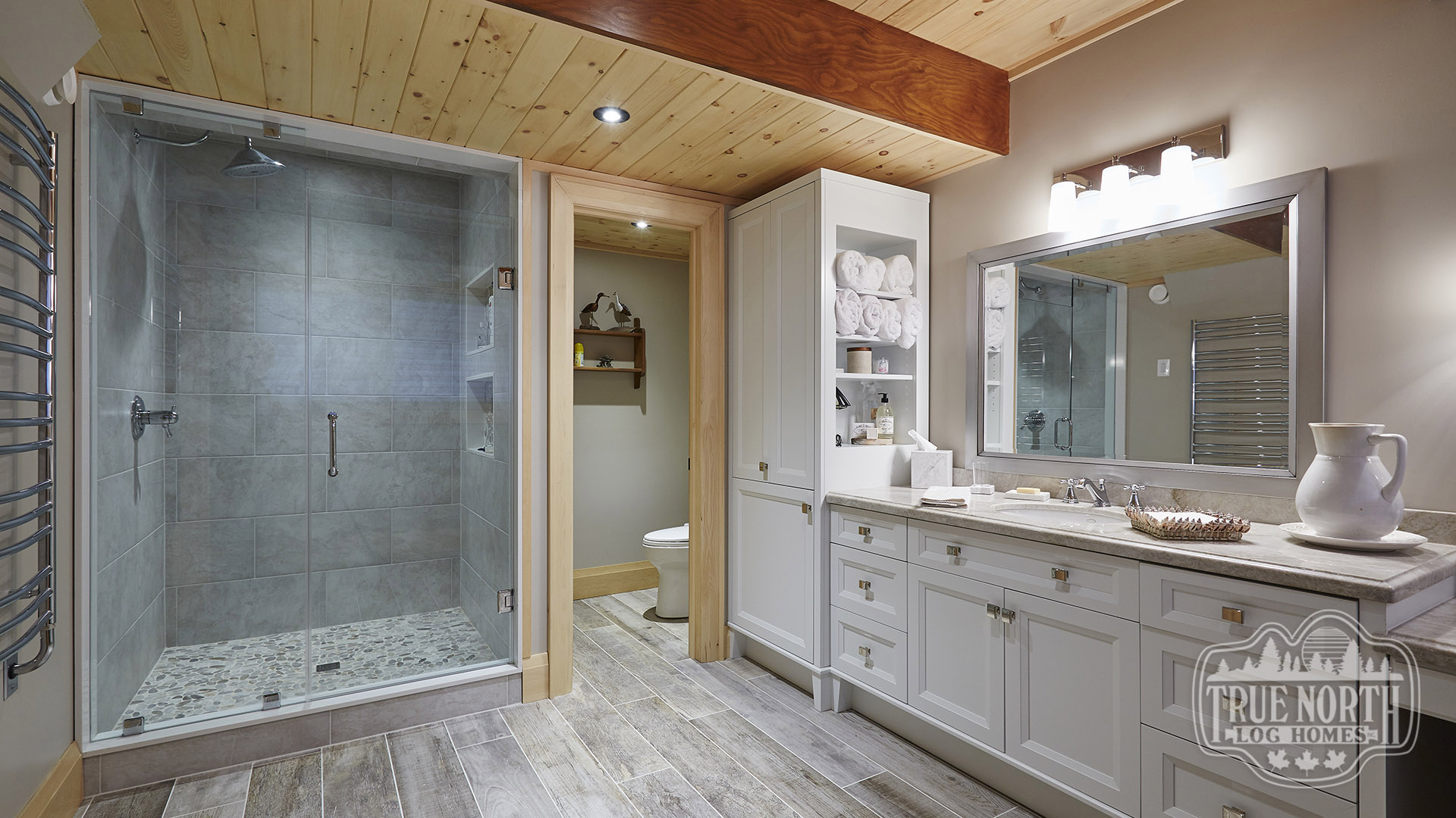 BLACKSTONE 2 bathroom