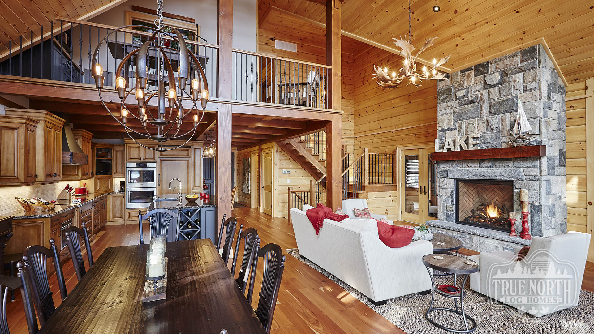 BLACKSTONE 2 interior overview