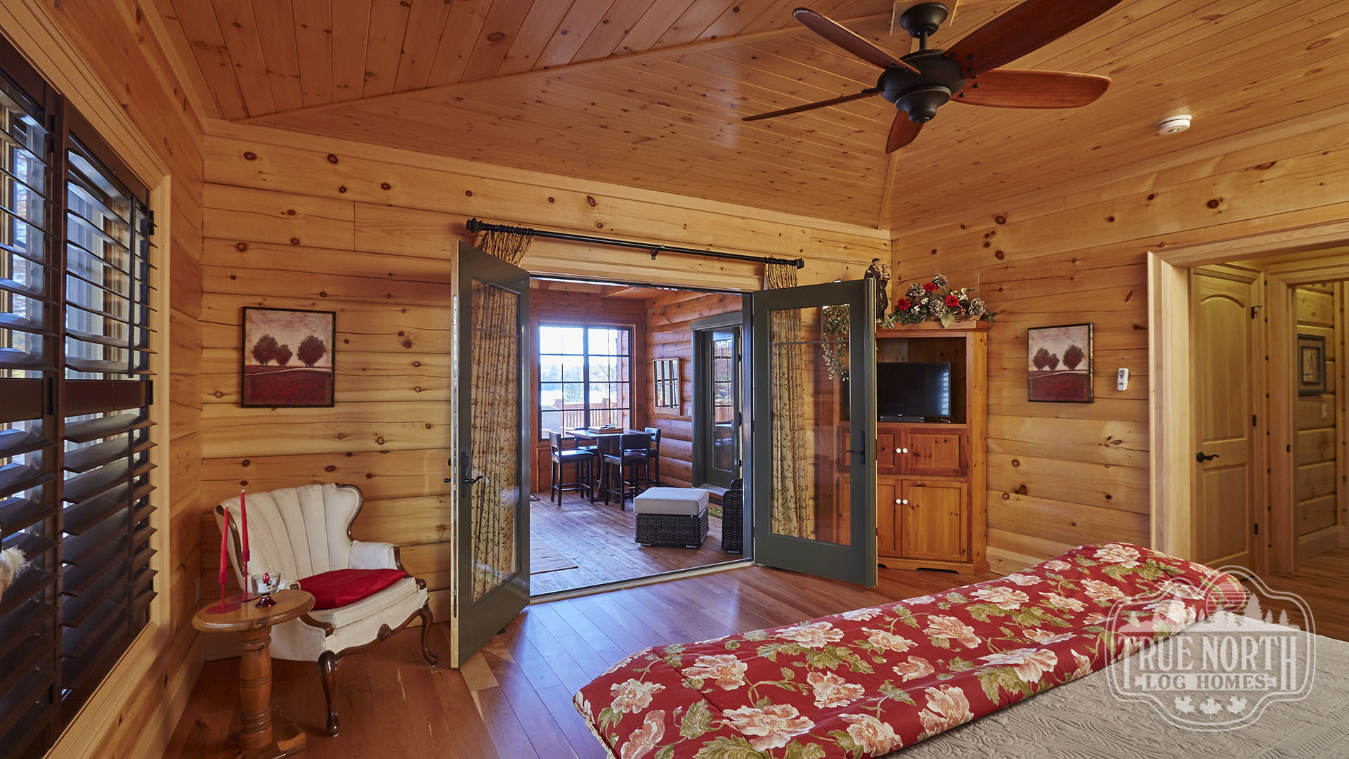 BLACKSTONE 2 master bedroom