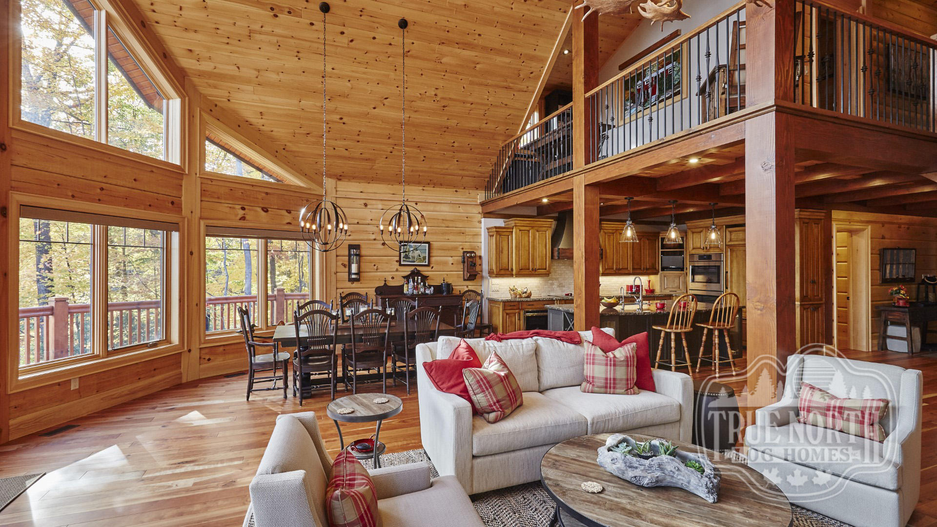 BLACKSTONE 2 interior overview