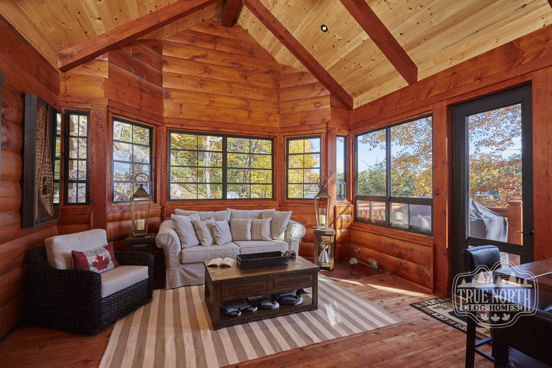 BLACKSTONE 2 sunroom