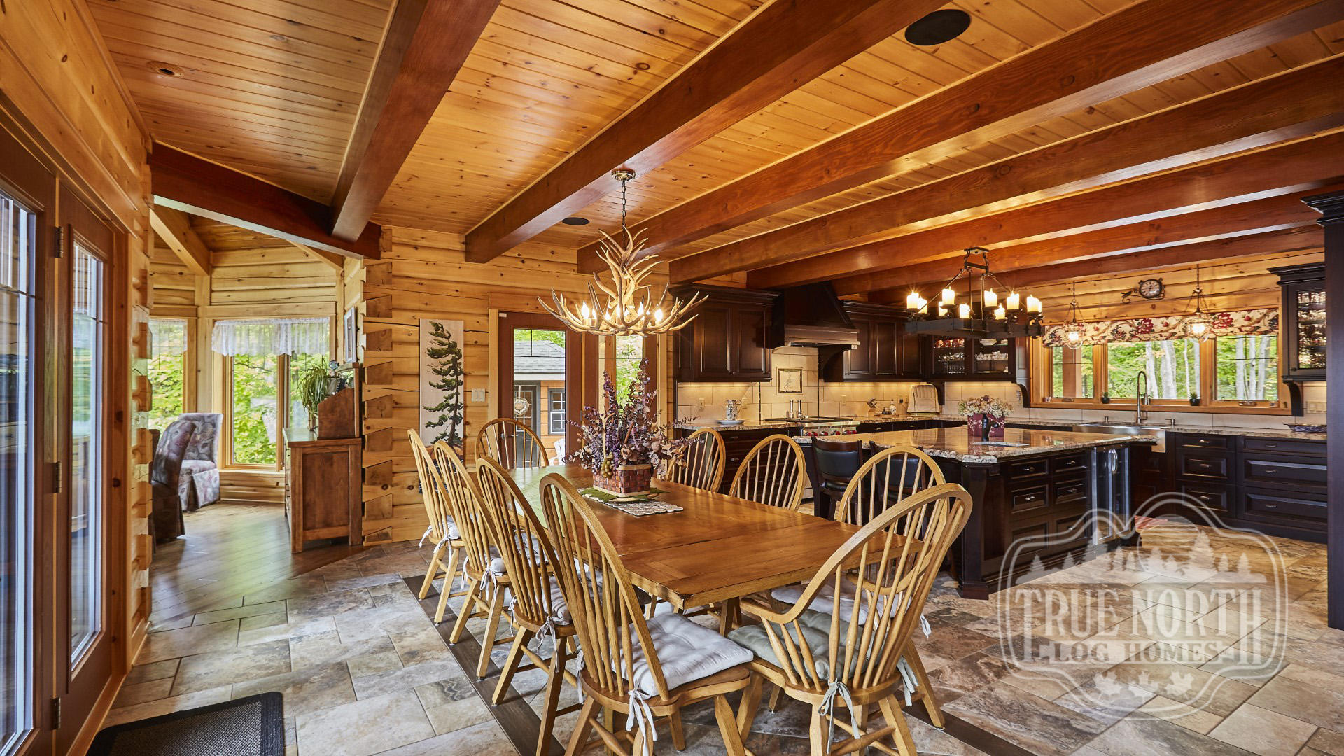 Citadel 9 dining rom