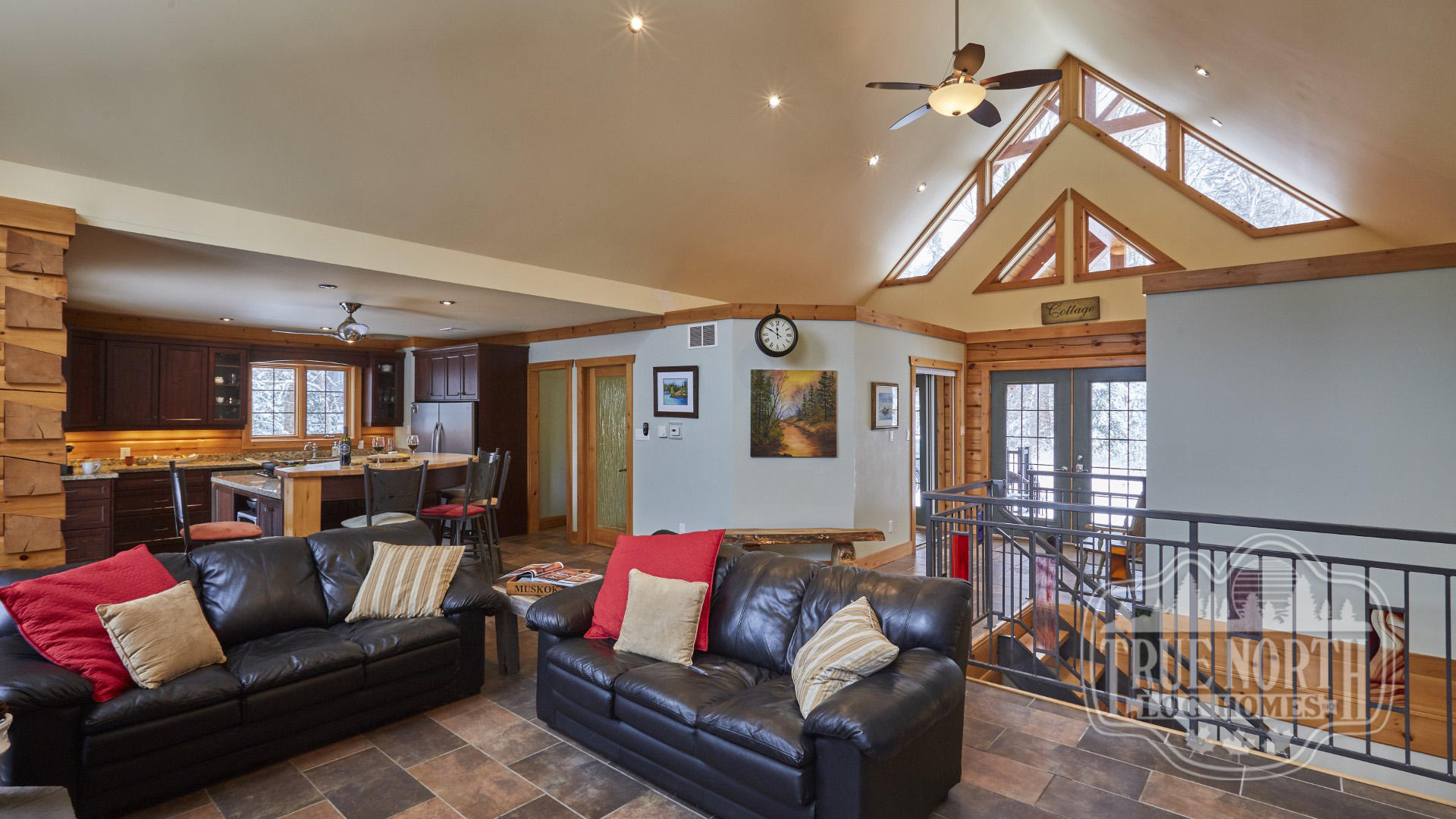 Klondike 5 interior overview