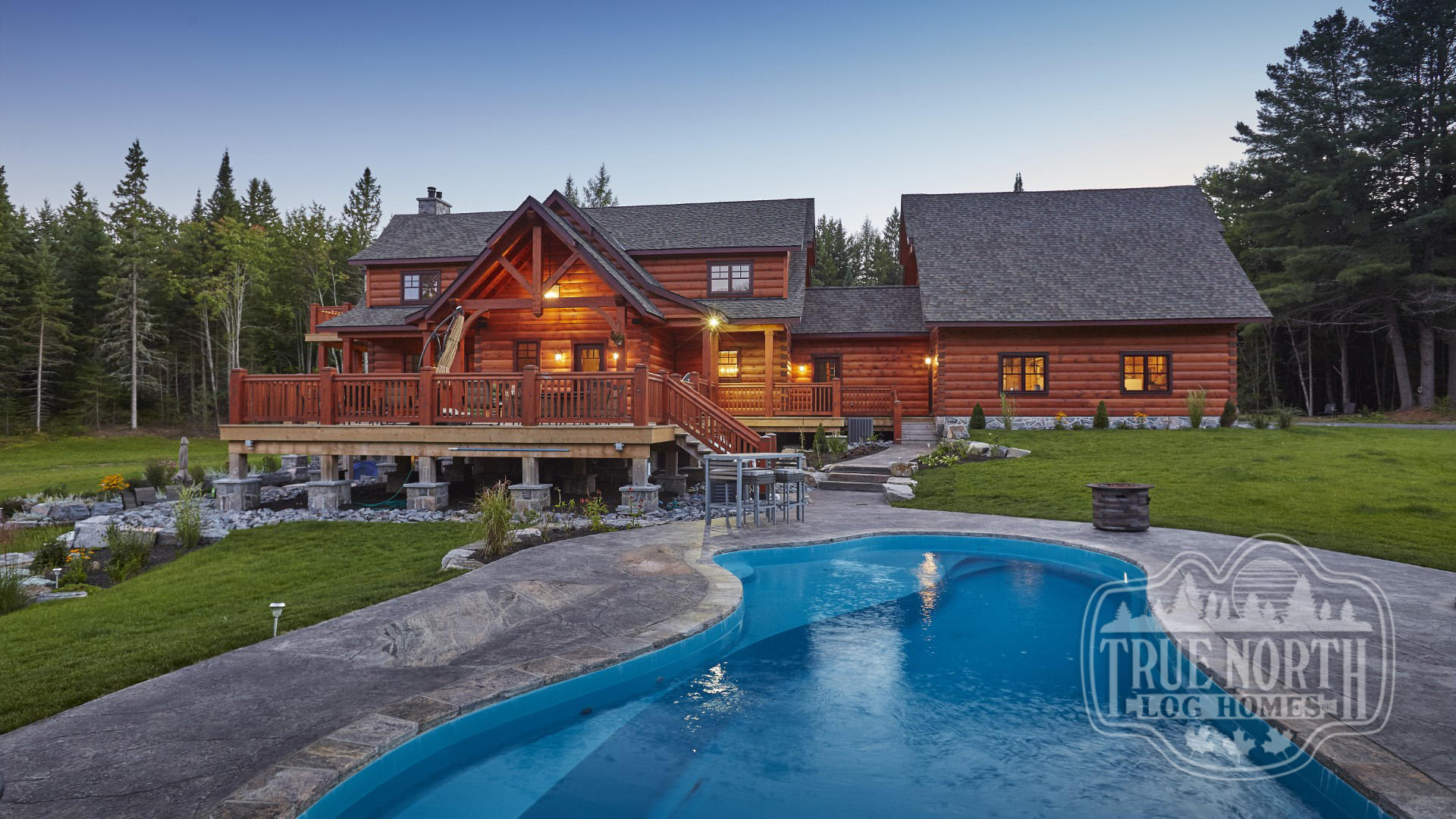 The Sprucedale Residence pool