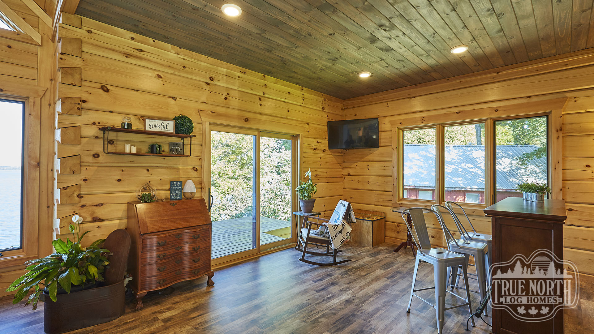 Klondike 6 rear door