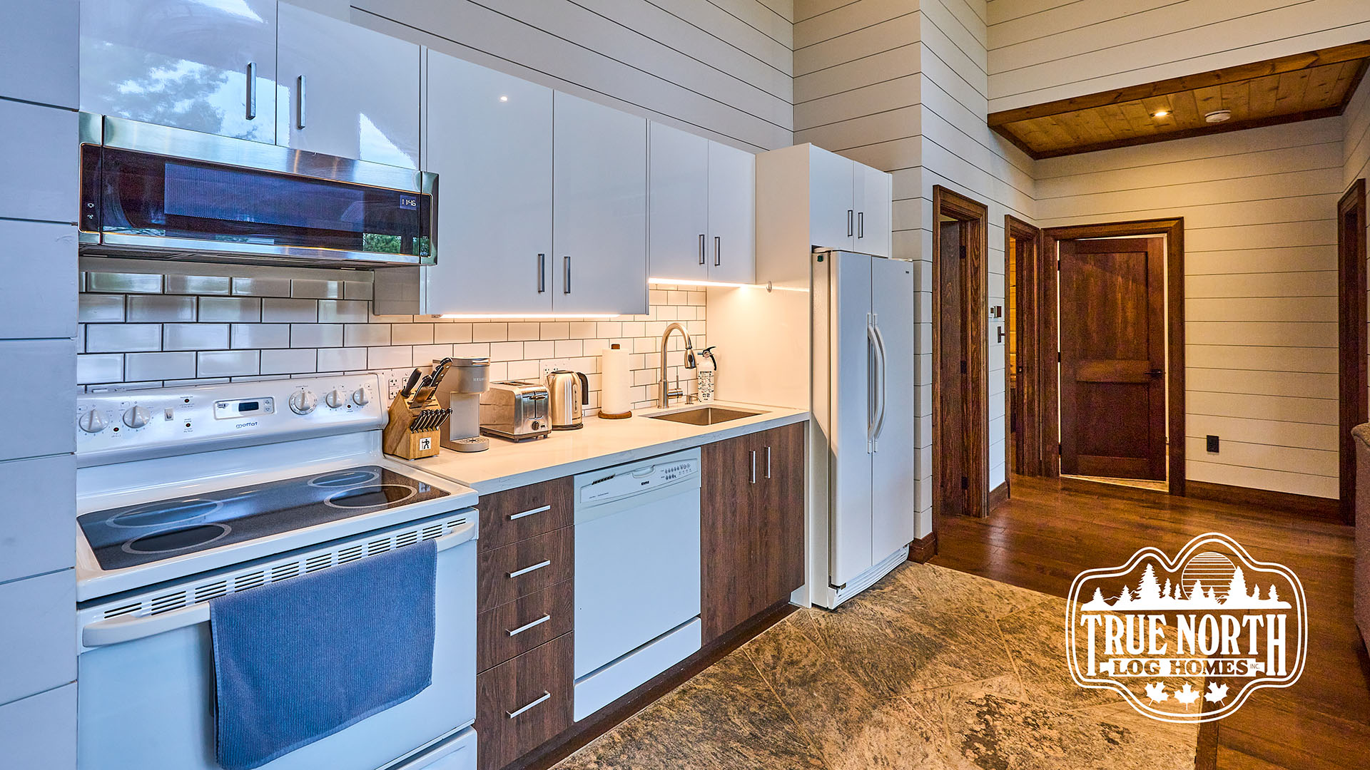 Moore-Residence-Kitchen-to-Bedrooms