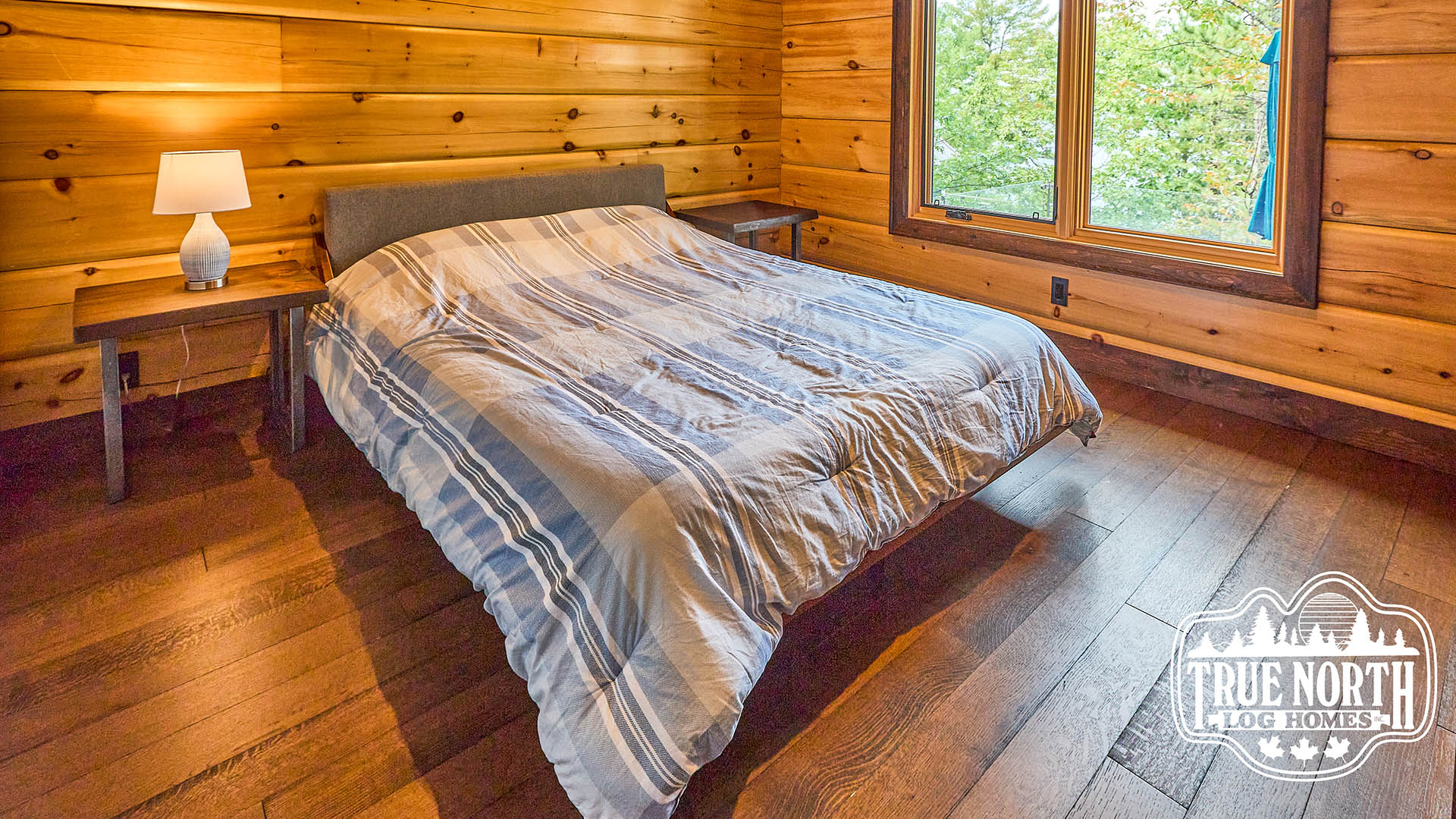 Moore-Residence-Main-Bedroom