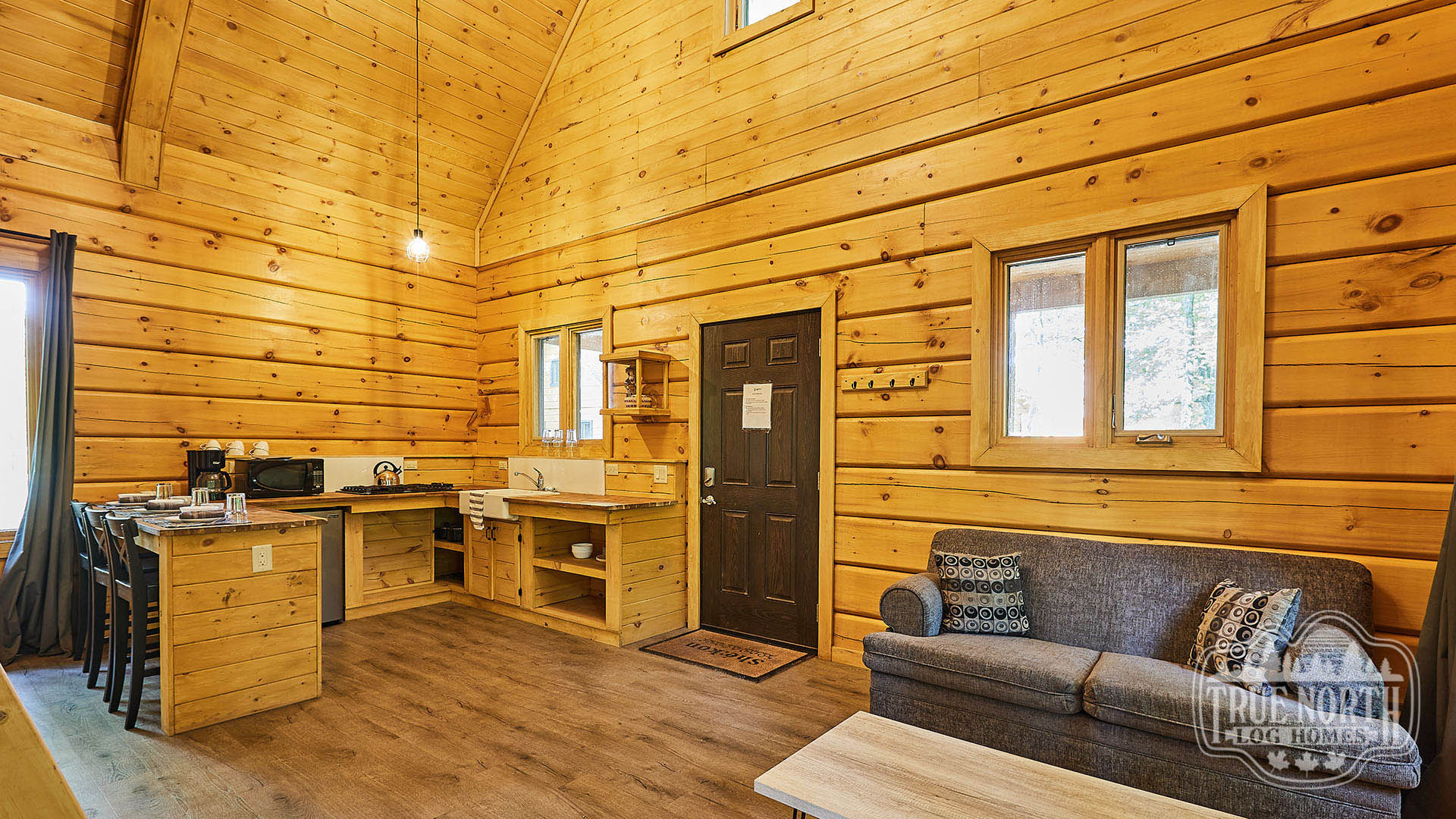 Six Nations Large Cabin kitchen