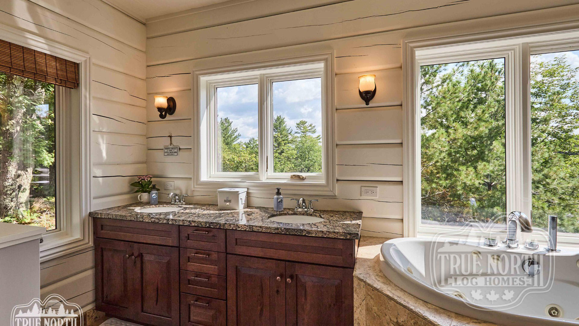 Gull Rock Residence bathroom