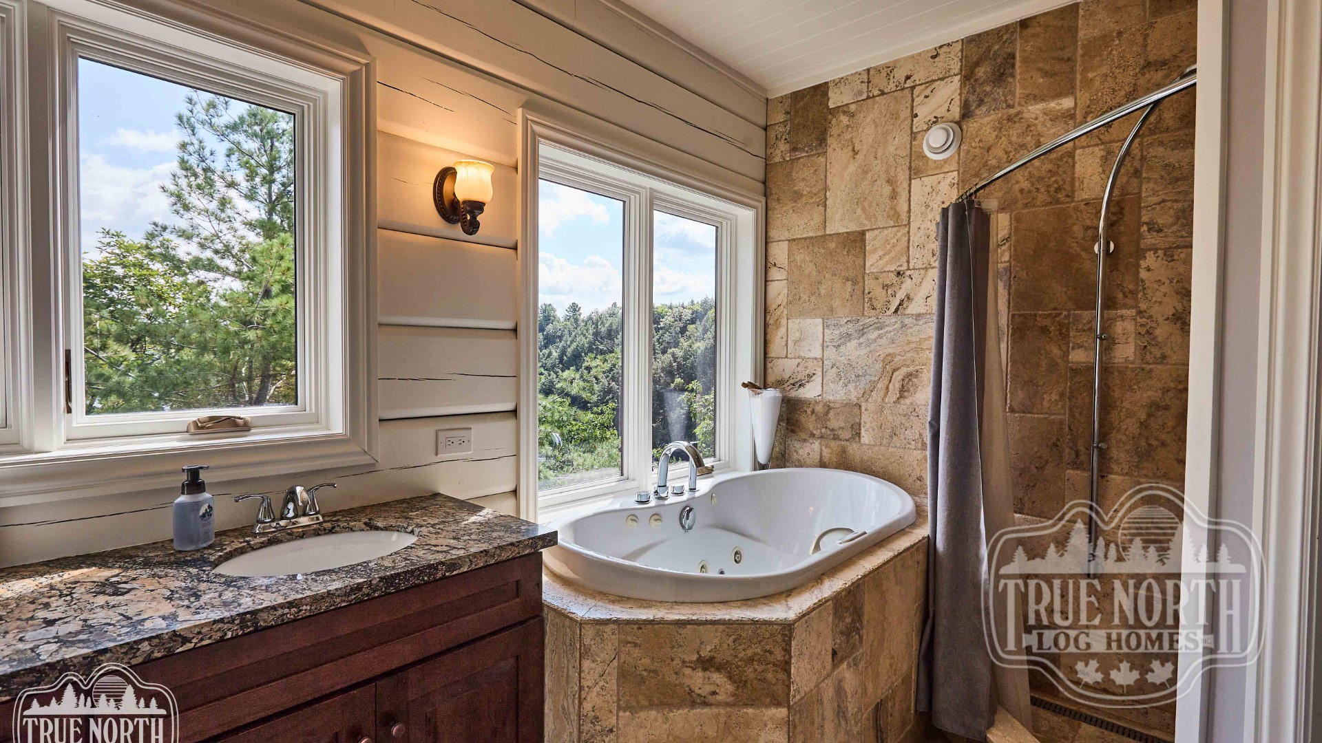 Gull Rock Residence bathroom